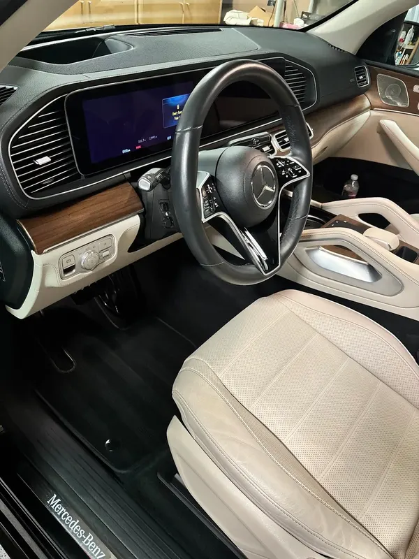 Clean black leather interior of a Mercedes GLE after an interior detail